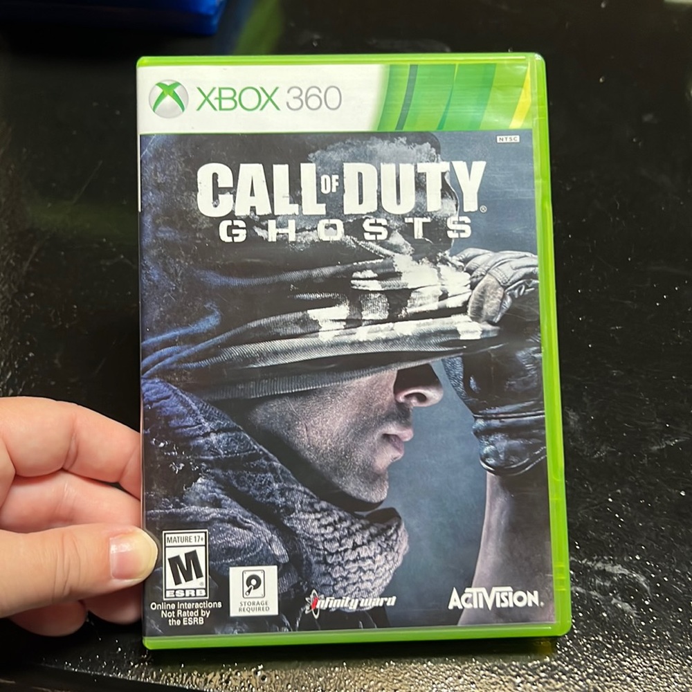 XBOX 360 Call of Duty Ghosts video game.